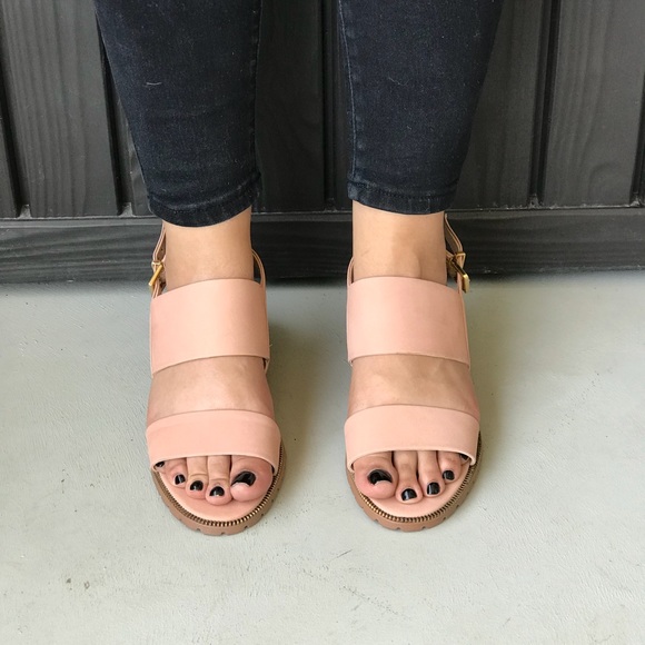 Blush Comfortable Block Heel Rugged Sole Sandals - Picture 3 of 8